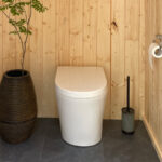 Green Toilet Lux kuivakäymälä posliini-istuimella vessa