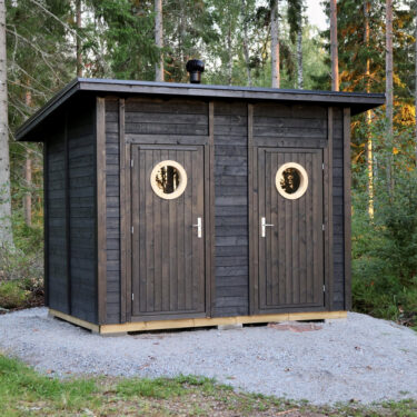 Varastohuussi luonnossa