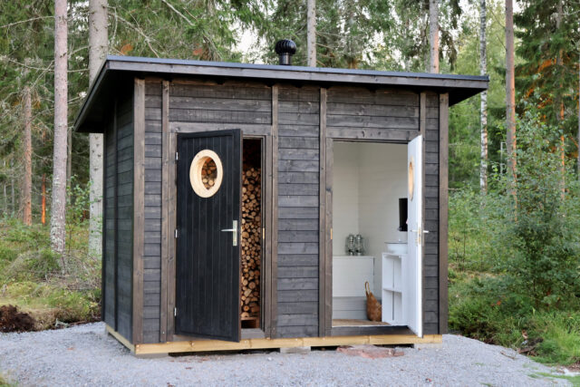 Lindroos Double Outhouse with firewood storage