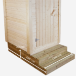 Huussin koroke ja rappuset mittakuva